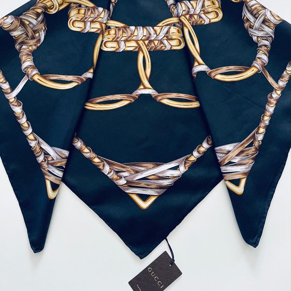 Gucci Unisex Scarf Iconic Print Black Silk Wrap - Picture 14 of 16